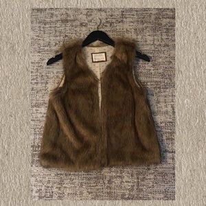 🤍 ZARA Faux Fur Vest 🤍
